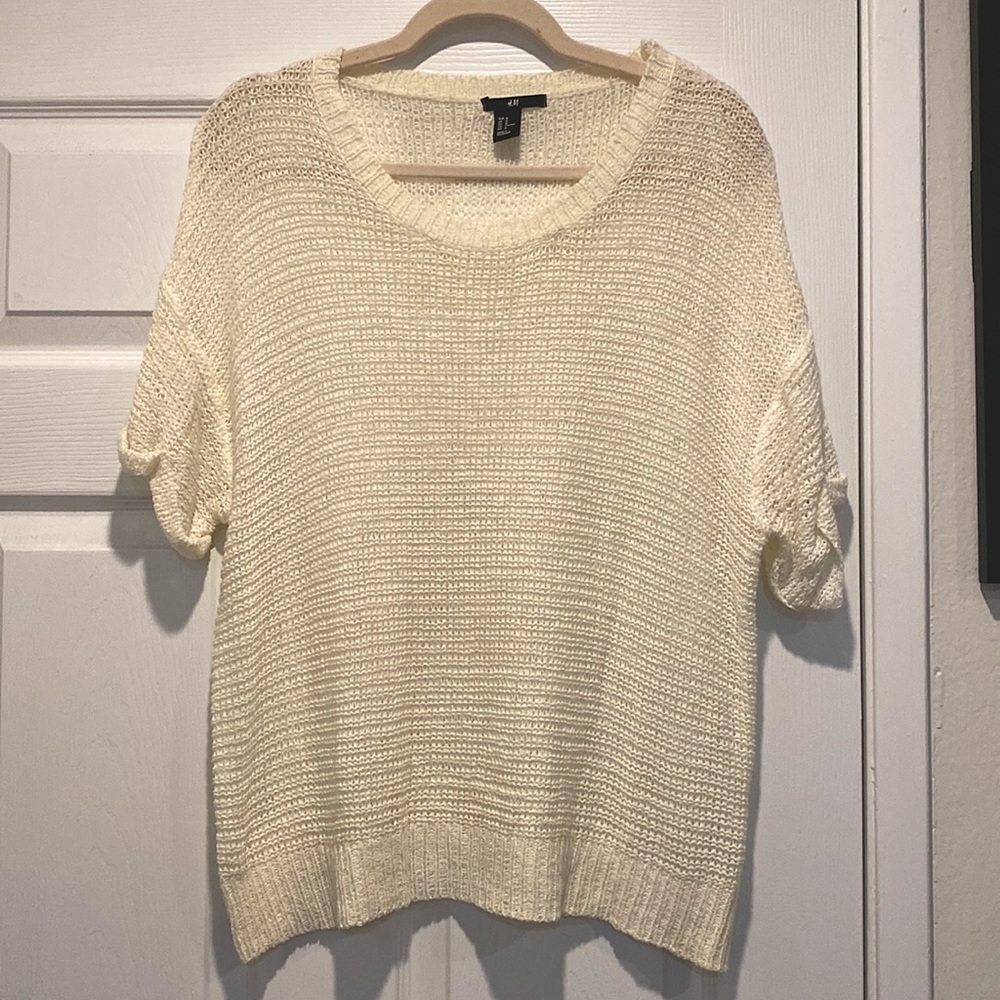 H&M short-sleeve woven top